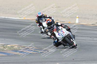 media/Oct-05-2025-CVMA (Sun) [[beeef4f201]]/Race 10-Formula Lightweight Twins Shootout/